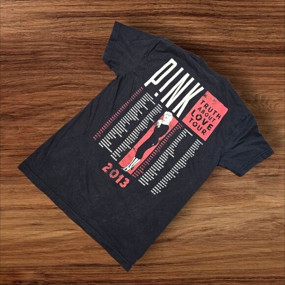 Pink Truth About Love 2013 Y2K Concert Black Graphic Tee Shirt - Picture 2 of 4